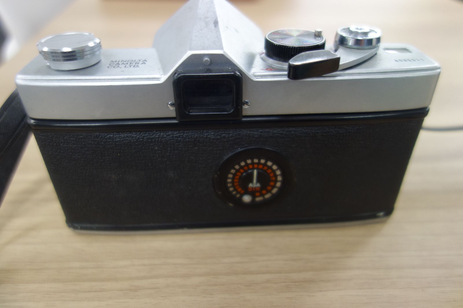 希少　美品　MINOLTA SR-1 一眼レフ　フィルムカメラ　レトロ 売り切れ MINOLTA SR-1 SR・METER・2付き（中古 フィルムカメラ
