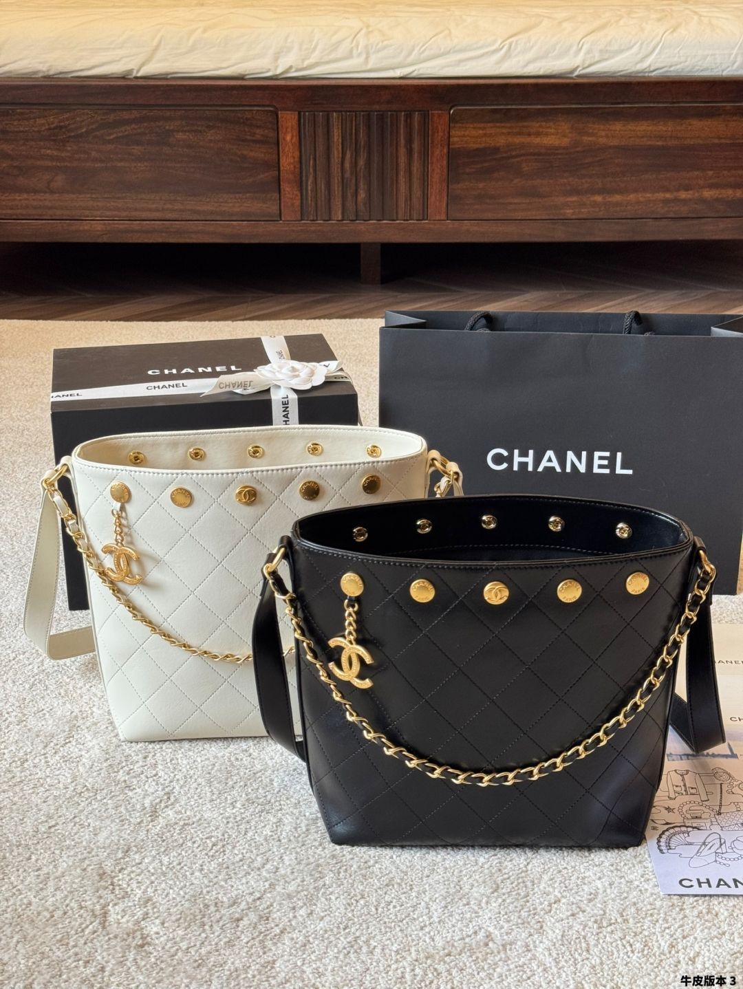 【25P ビジネスシーンでも活躍◎】CHANEL バスケットバッグ 今日特価】Chanel 25P リベット バケツバッグ 22×25cm-WTO輸入1