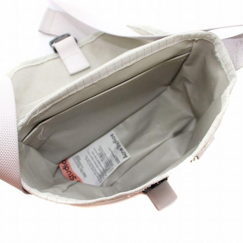 アクネ ストゥディオズ Acne Studios ミニメッセンジャー
