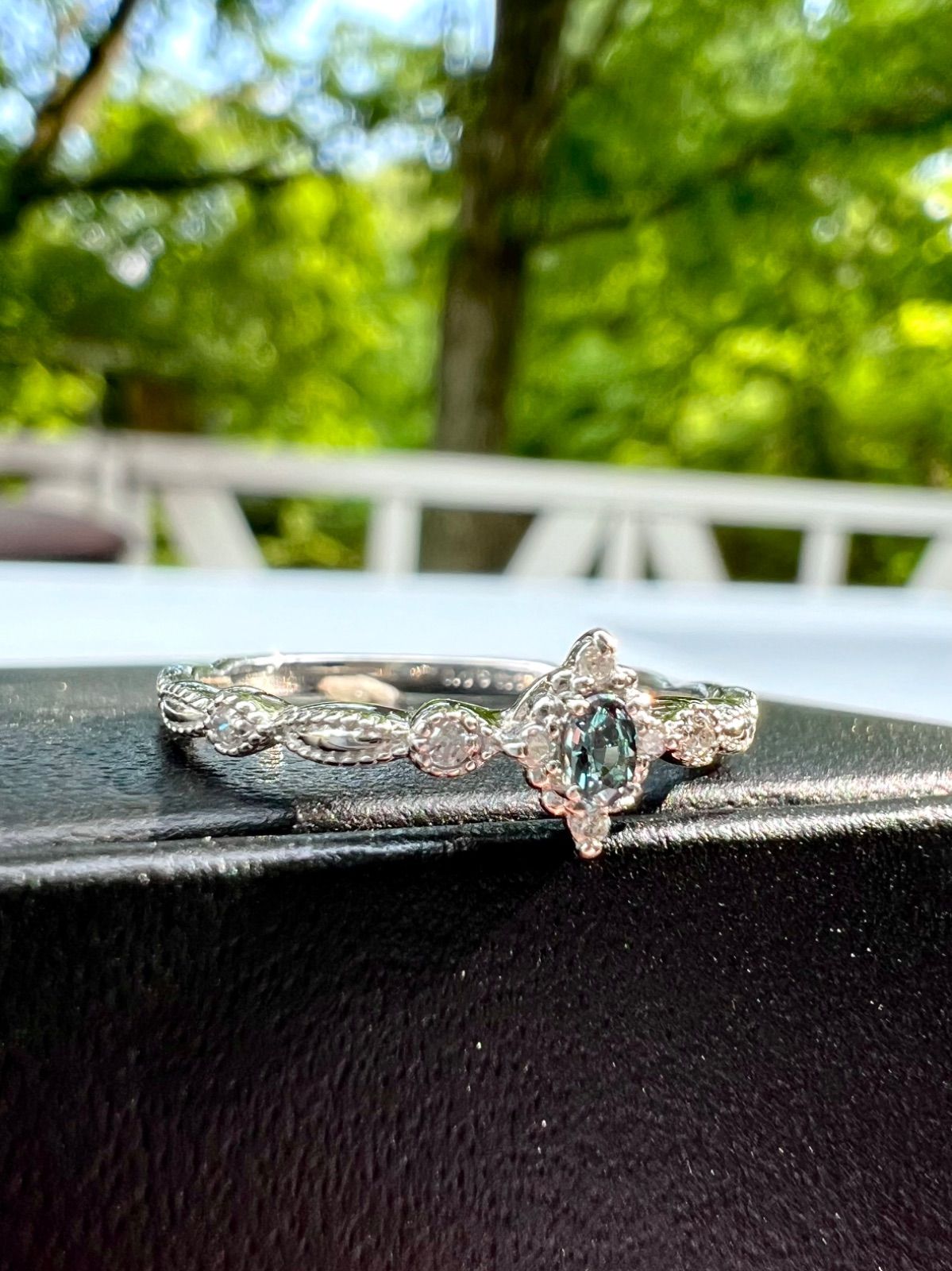 Emerald Pt900エメラルド ダイヤモンドリング (NO.128696) – JEX