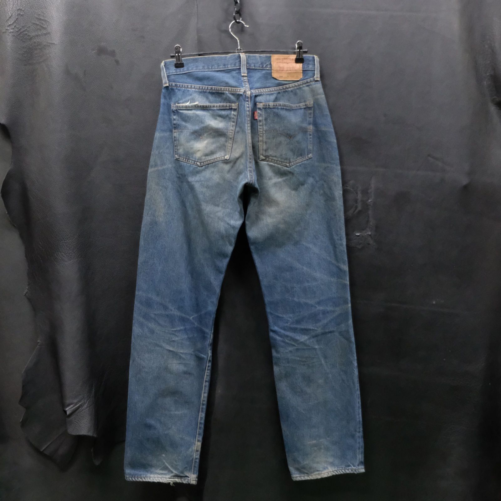 Levi's 501 USA製 W31 ヒゲ アタリ サンアントニオ工場最終生産 Levi's 501 USA製 W31 ヒゲ アタリ サンアントニオ工場最終生産