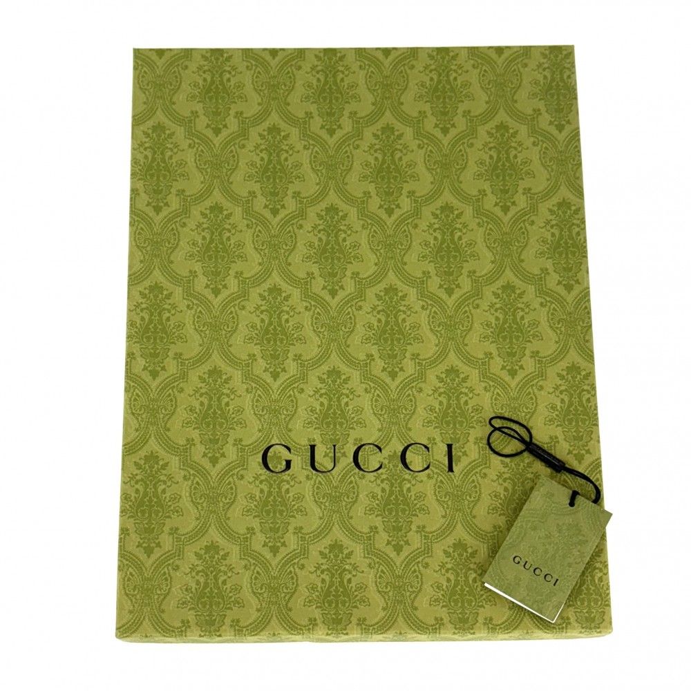 GUCCI グッチ　ショール　ブラック GUCCI グッチ マフラー ストール GG柄 ウール100％ ブラック