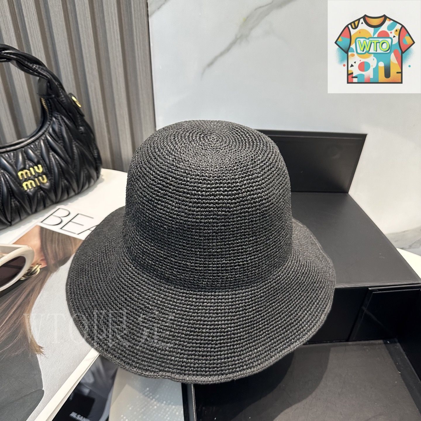 いちご【新品】ロエベ　ハロハット　ストローハット いちご様専用【新品】ロエベ ハロハット ストローハット - メルカリ