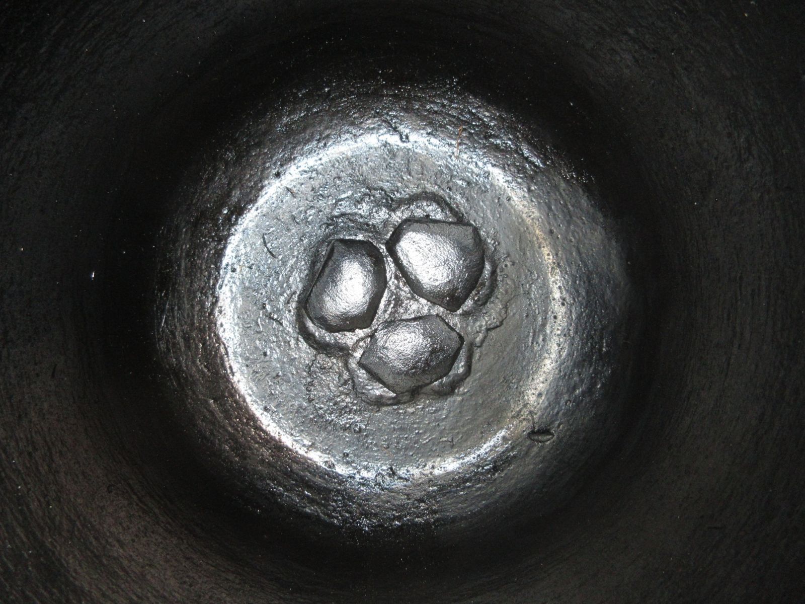 逢絢亭】茶道具 釜 筒釜 糸目模様 釜師 高橋敬典 共箱入り 逢絢亭