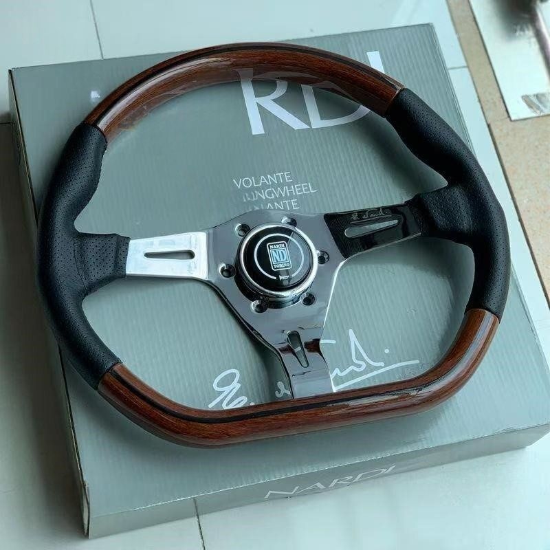 本日限定価格】ナルディクラシック ウッドステアリング 14インチ