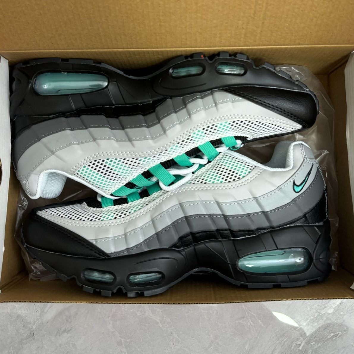 新品 未使用 Nike Air Max 95 