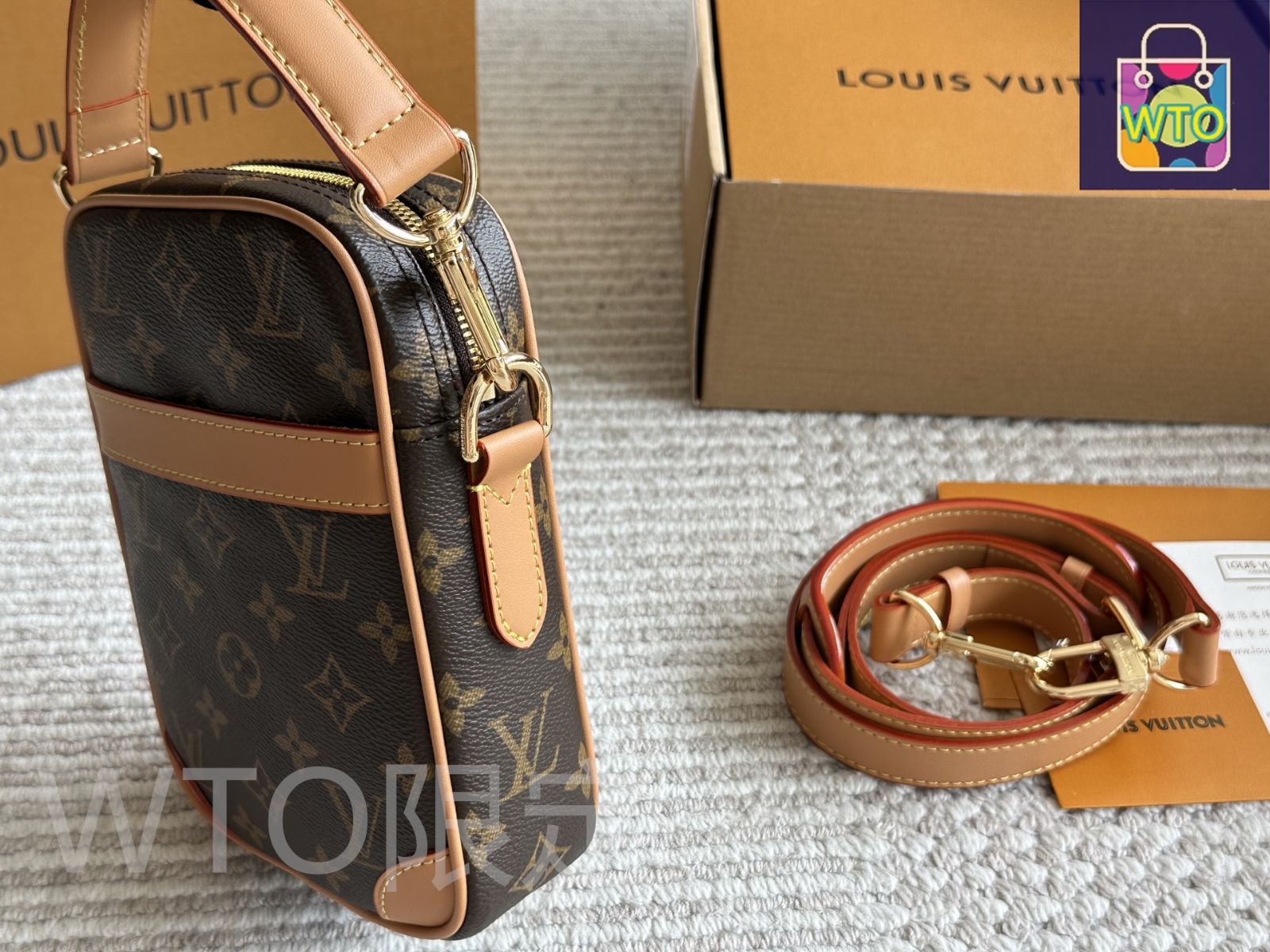 現行品新品未使用　ルイヴィトン　モノグラムクラシック8㎝ 今日特価】LV ルイ・ヴィトン クラシックモノグラムコレクション