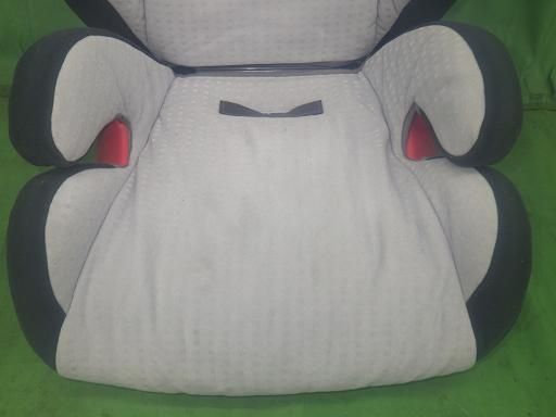 メルセデスベンツチャイルドシート