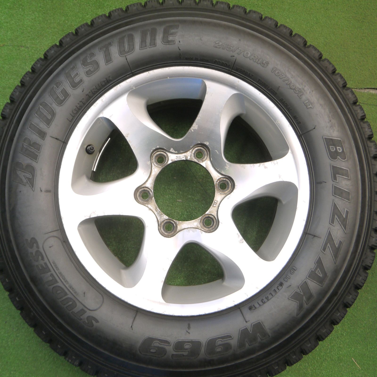 BS BRIDGESTONE LUFT RV 215/70R15 15インチ 夏タイヤ 4本 バリ溝