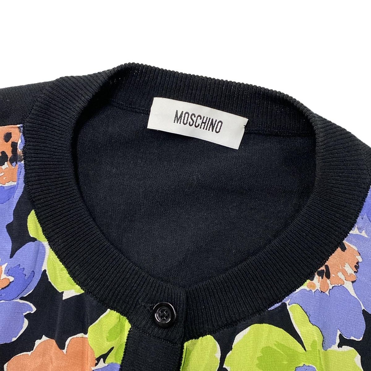♠ MOSCHINO