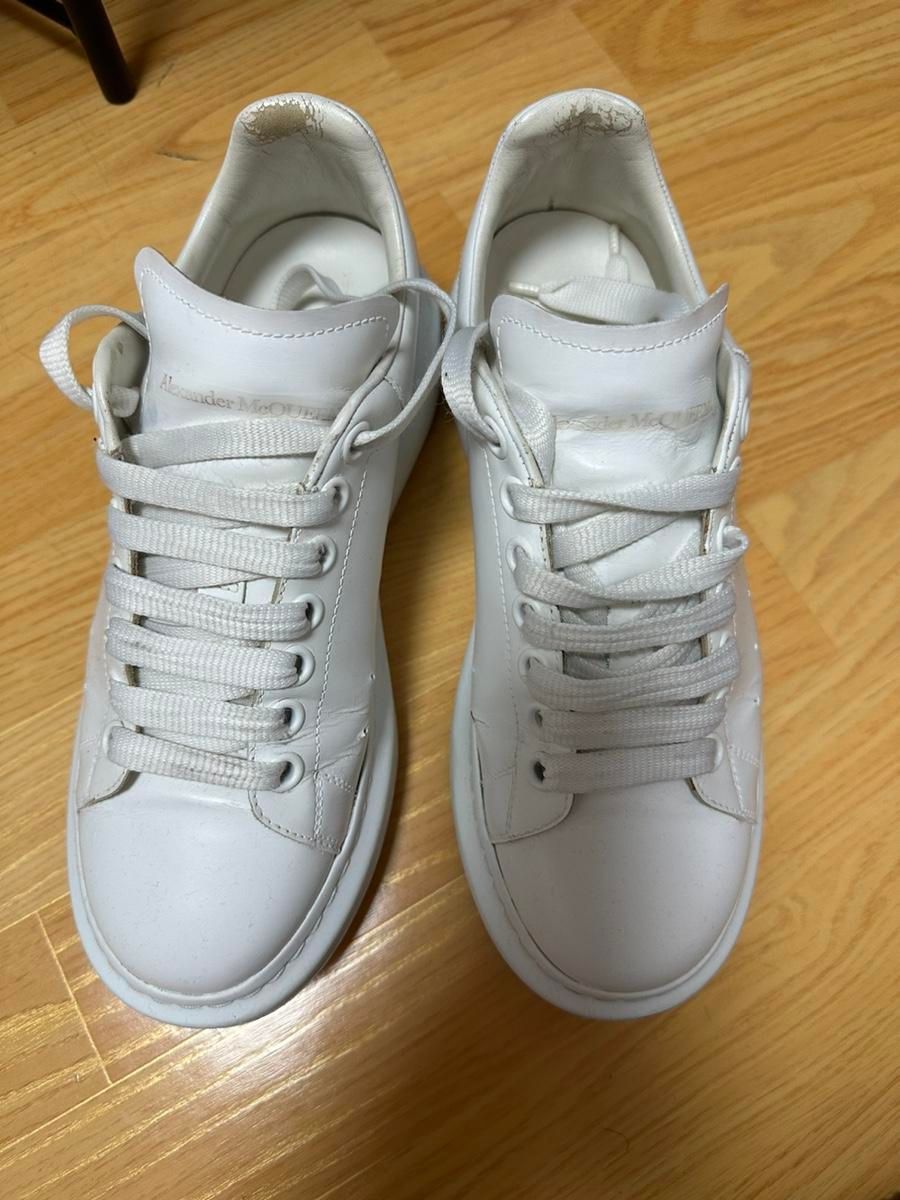 【雷市場（ポンジャン）商品韓国直送】アレクサンダー alexander mcqueen(アレキサンダーマックイーン) オーバーソール 白 39 （ 250 ）