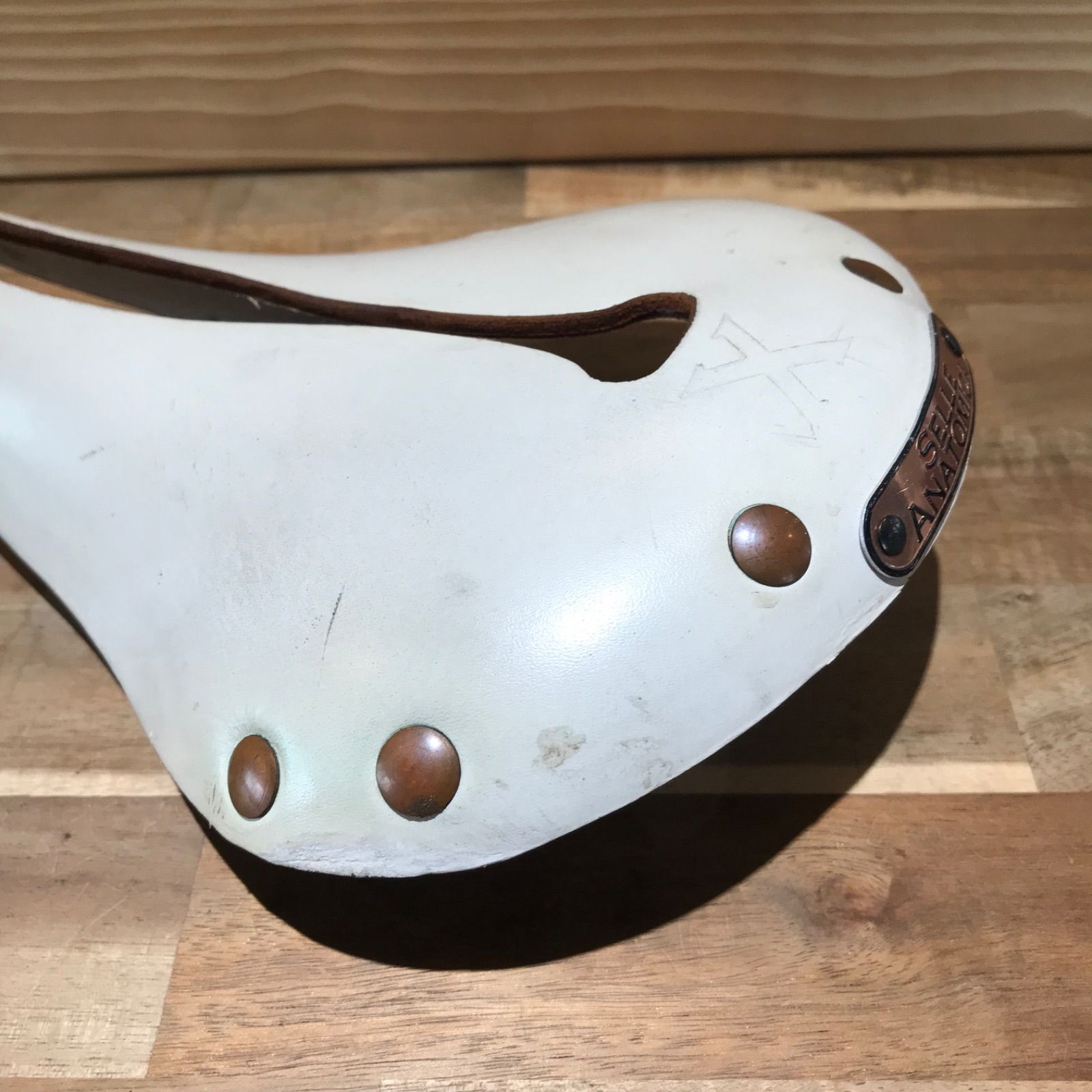 未使用　SELLE ANATOMICA(セラアナトミカ) X1 革サドル　白 USED】SELLE ANATOMICA セラアナトミカ X1 ホワイト - メルカリ