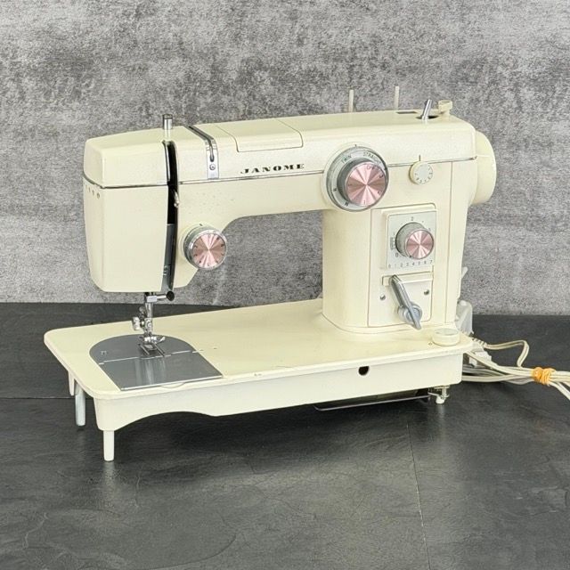 ジャノメ ミシン JANOME 電動ミシン フットペダル付き 802 未チェック | 514508