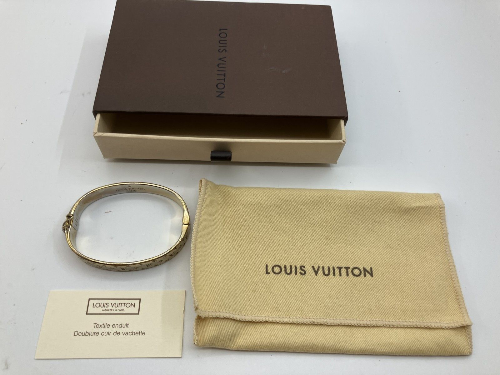 ルイヴィトン カフ ナノグラム バングル Sサイズ M00253 GP ゴールド