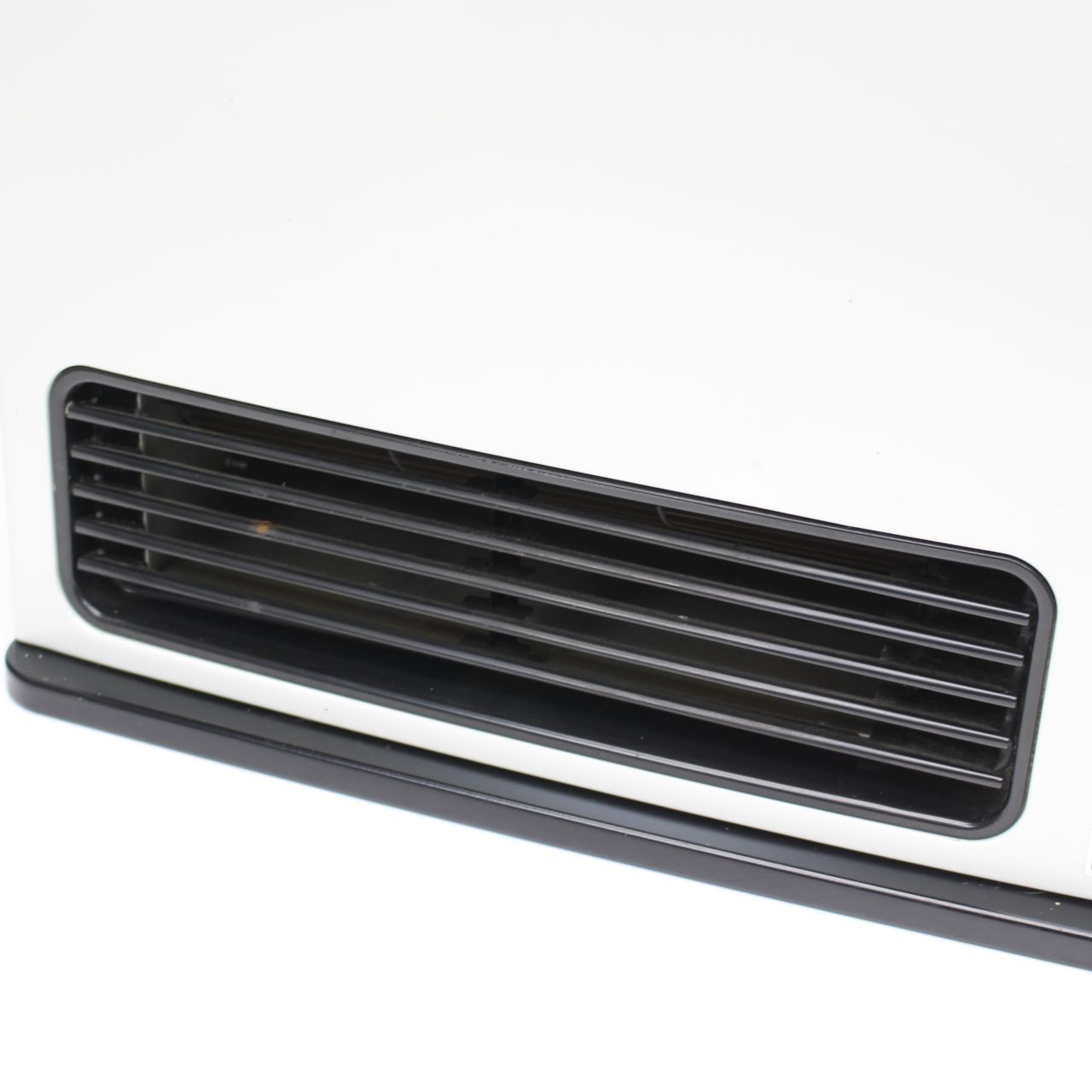 ガスファンヒーター