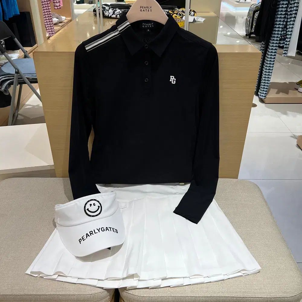 PEARLY GATESパーリーゲイツ ロゴ黒モックネックカットソー ゴルフ 1 パーリーゲイツ PEARLYGATES モックネック レディース ゴルフウェア