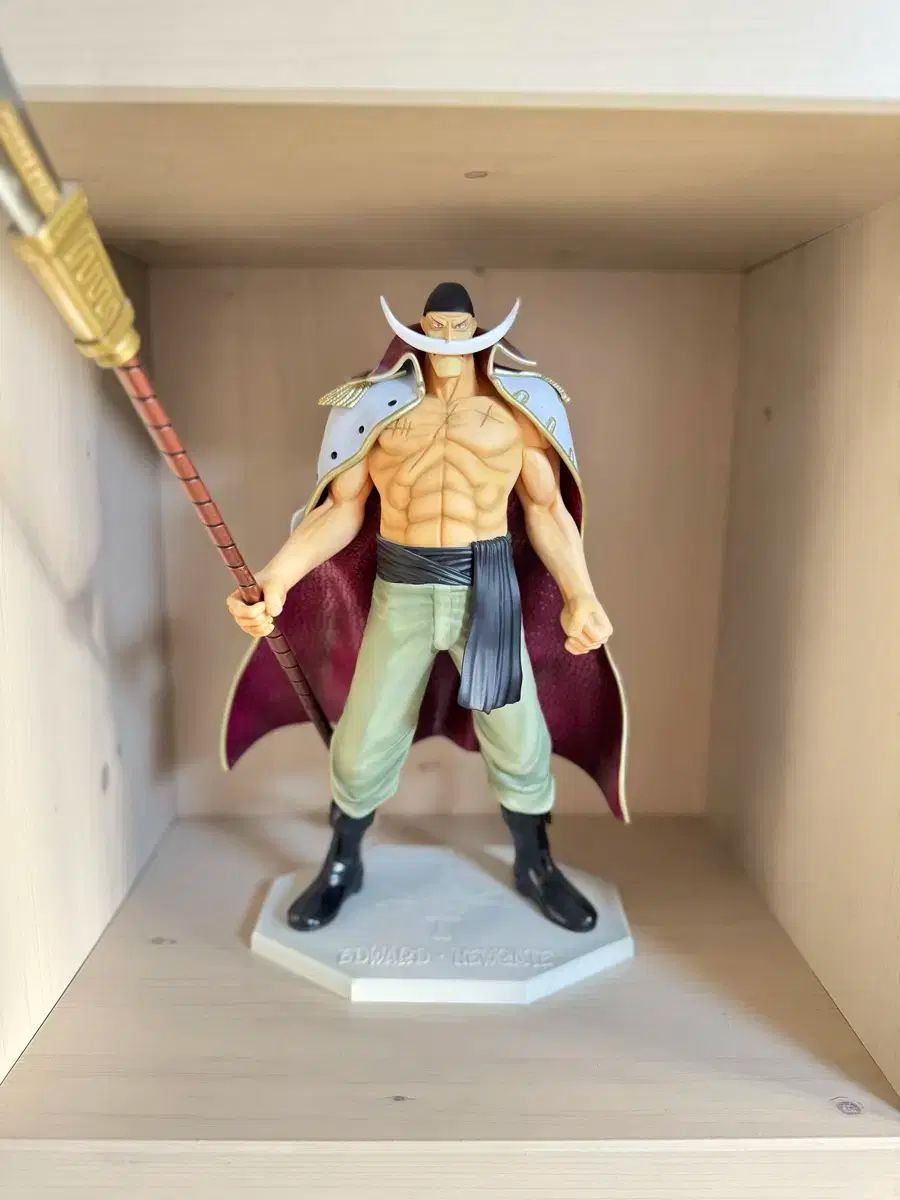 ONE PIECE（ワンピース） POP 売れ筋 白ひげ フィギュア 売ります