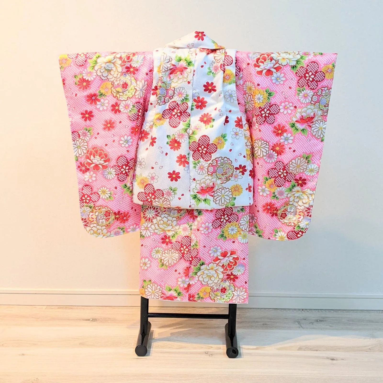 ピンク系総絞り被布♡七五三　3歳　女の子　フルセット　一式 NISHIORI KAWAIINA 総絞り柄 レンタル商品 3歳の七五三 女の子