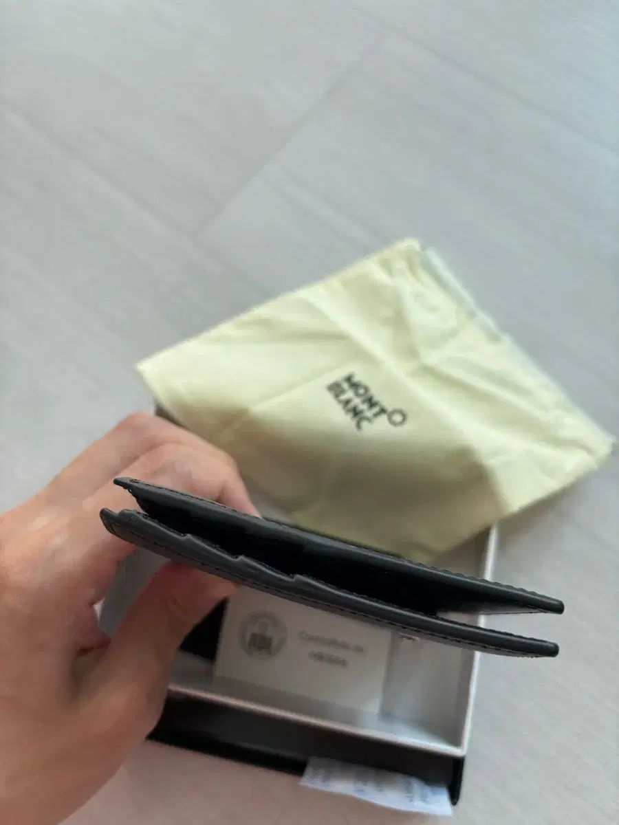 モンブラン モンブラン 二つ折り財布 グリーンMONTBLANC SARTORIAL 二