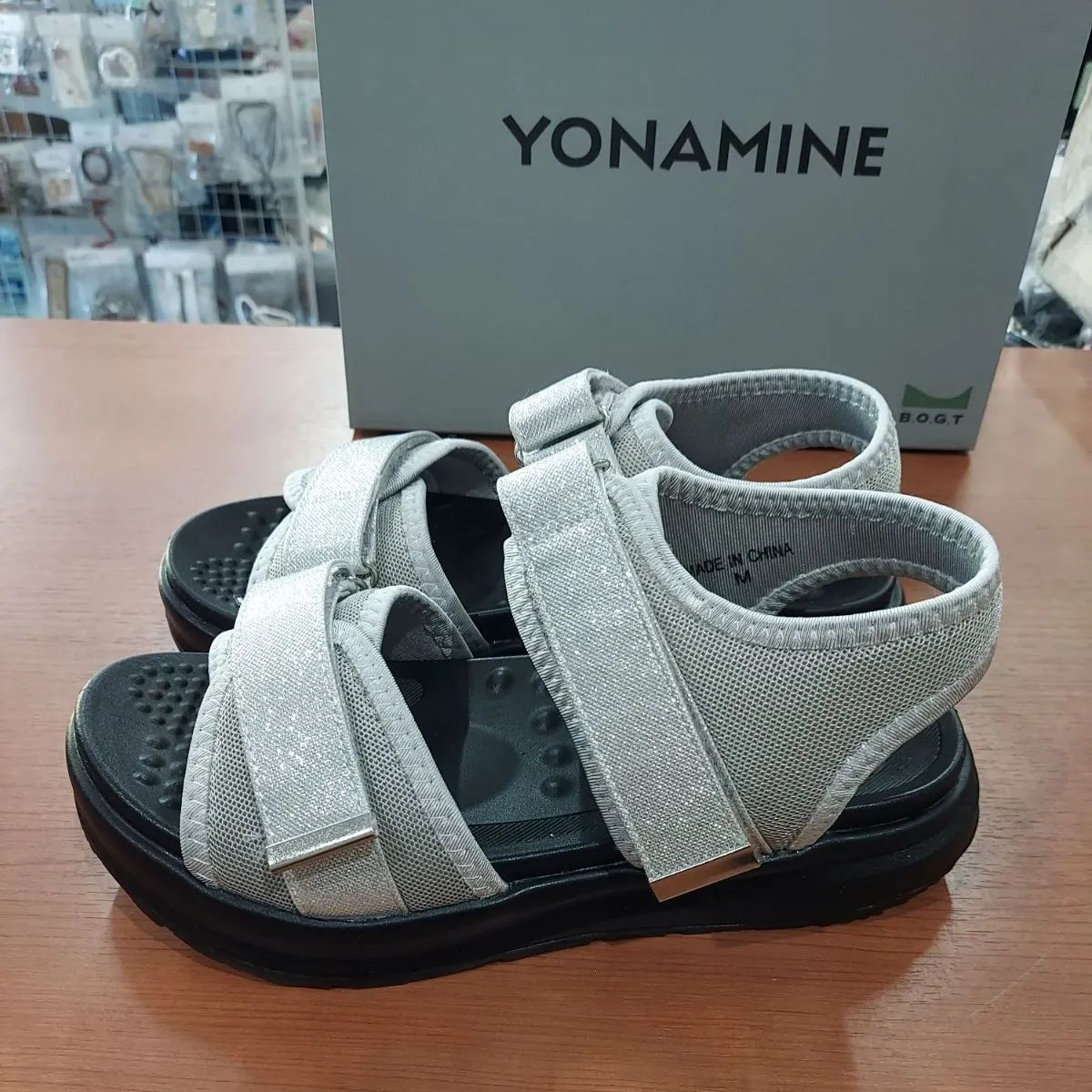 YONAMINE 足ツボ師監修 TOTONOU サンダル シャイニーシルバー