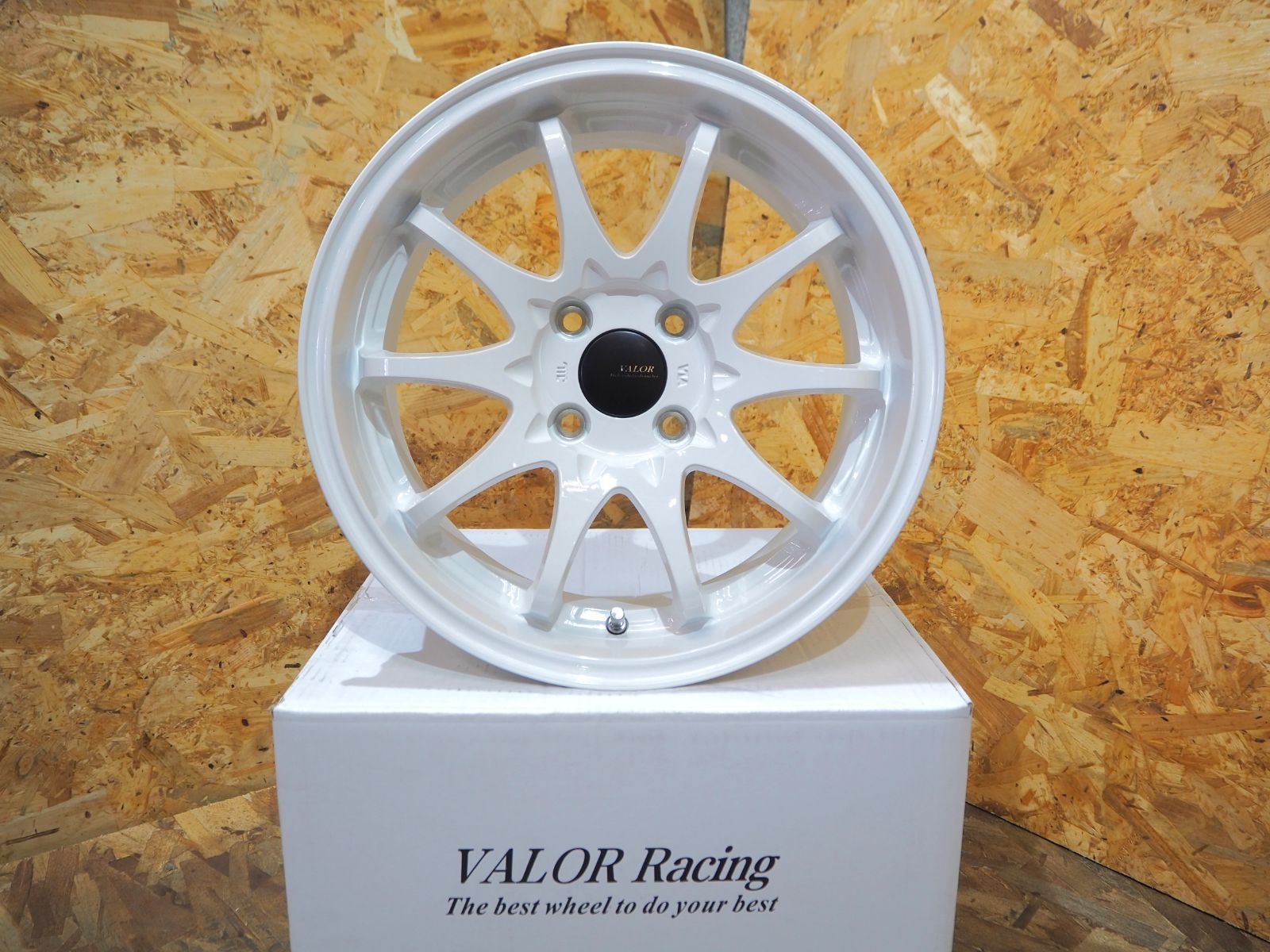 ☆ホワイトレター☆165/60R15 7J+30 4H100 人気 10本スポーク 深