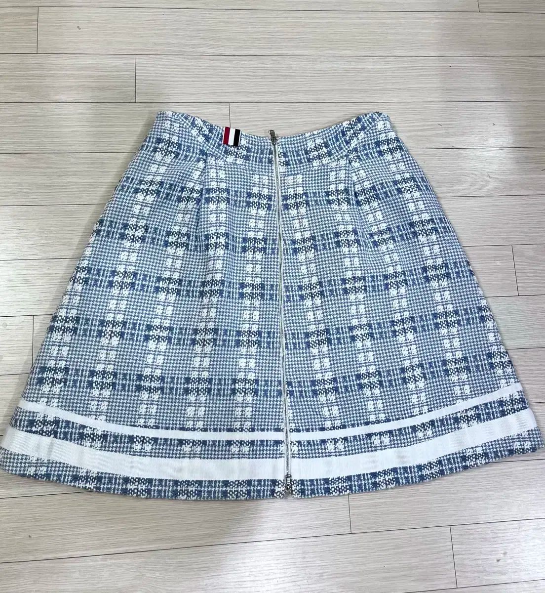 ミニ スカート