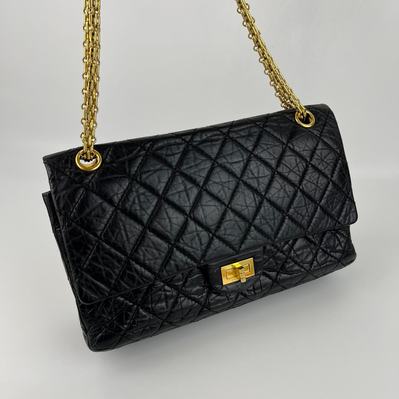 CHANEL ビィンテージバッグ CHANEL シャネル ココマーク 2.55 マトラッセ チェーン