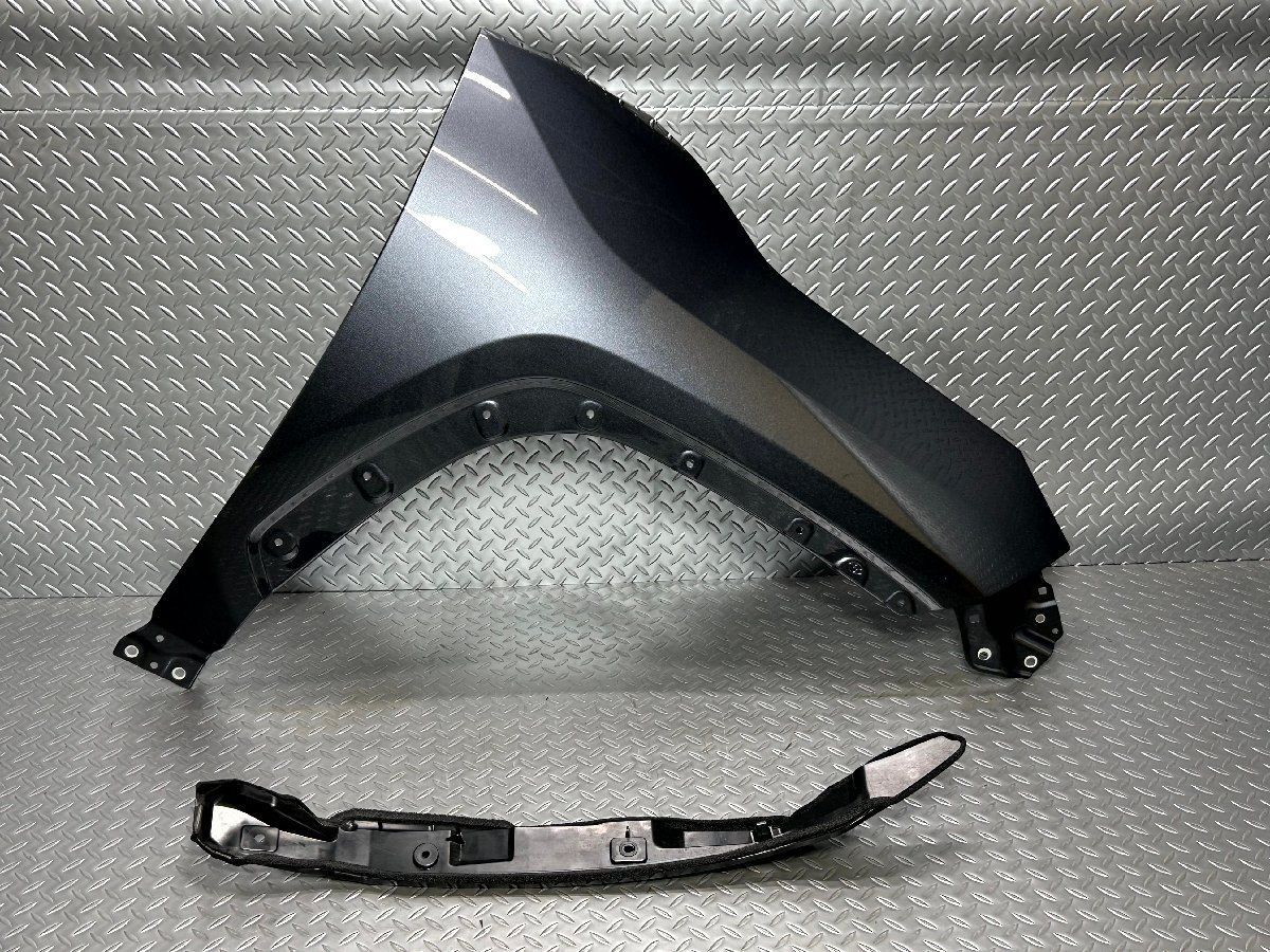 送料無料【中古】50系RAV4 純正フェンダー右 灰メタ1G3ガンメタリック MXAA52/MXAA54/AXAH52/AXAH54 (23090014)