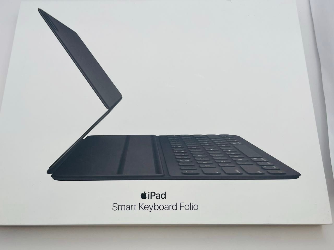 新品未開封 MXNL2J/A iPad Smart Keyboard Folio Apple MXNL2J/A 12．9インチiPad Pro(第4世代)用Smart Keyboard Folio