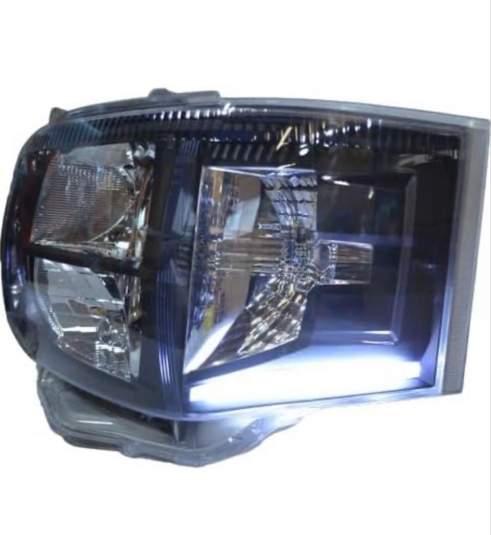 ハイエース200系 3型 HIDヘッドライトオートレベライザー付