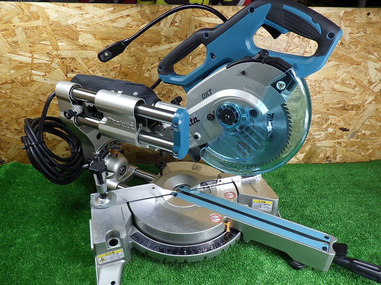 クロスカットソー