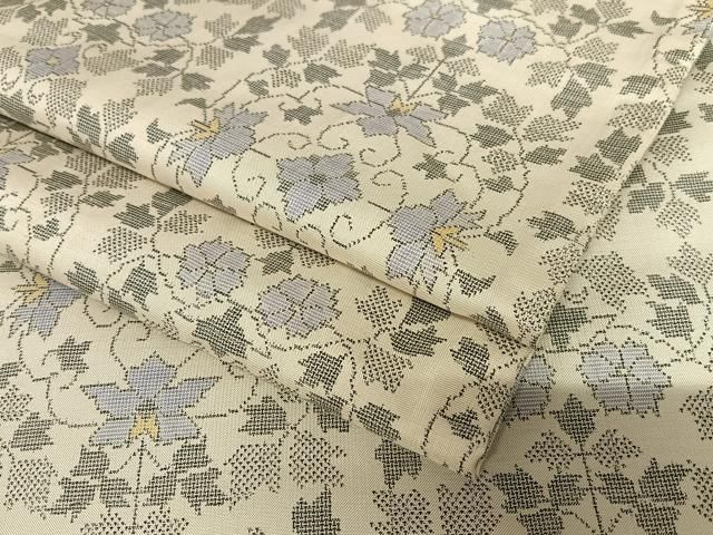 平和屋着物○本場大島紬 白大島 9マルキ 花唐草文 正絹 逸品