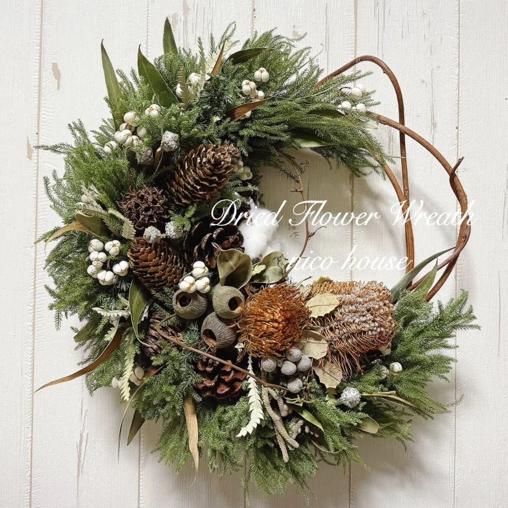 コニファーと木の実のハーフリース クリスマスリース コットンフラワー