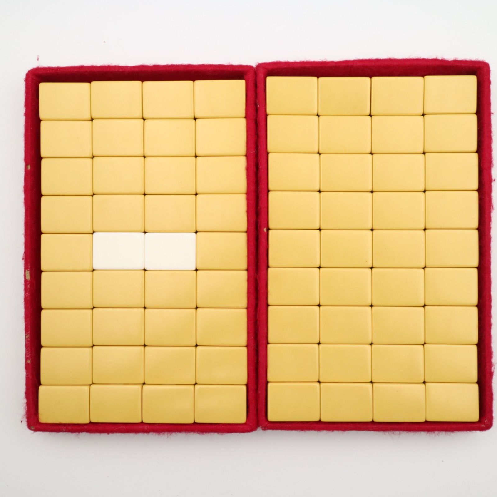 麻雀牌 東京牌 葵 背茶 美品 麻雀 新手彫 日本麻雀製造組合