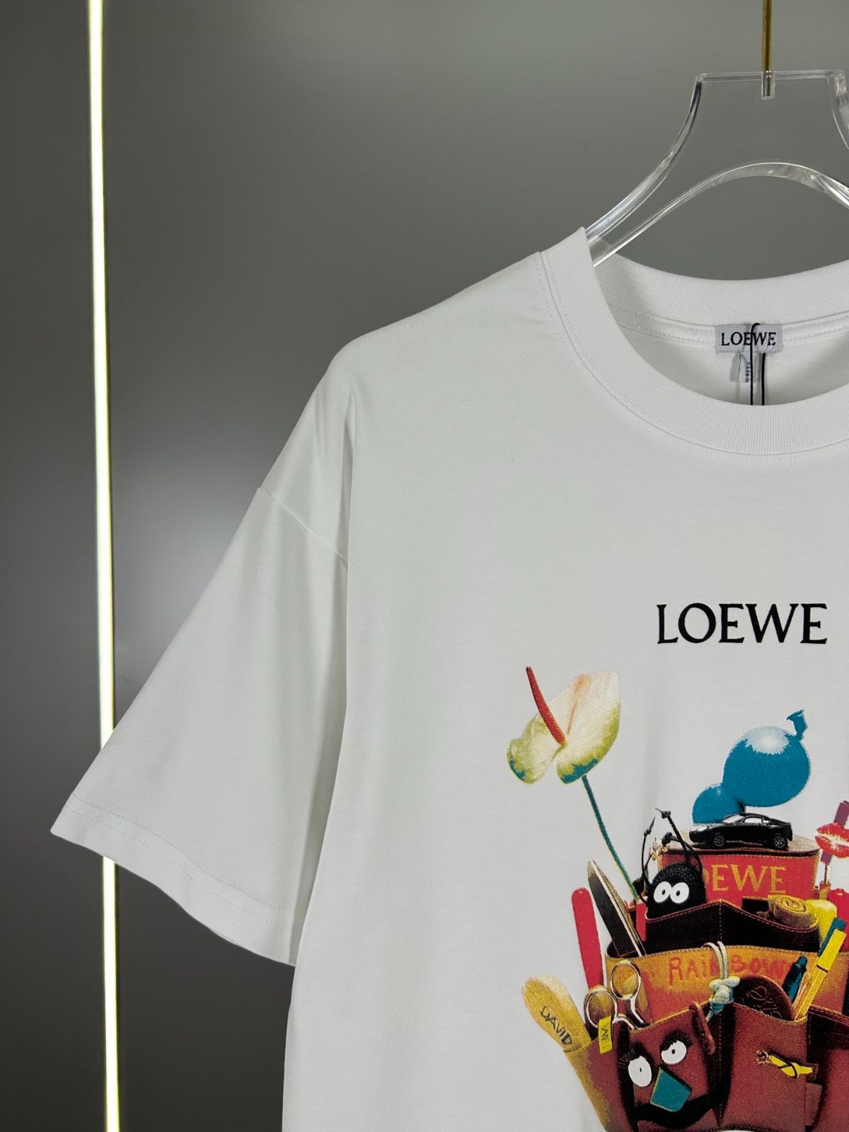 ロエベ クラフテッド・ワールド展 限定Tシャツ - メルカリ