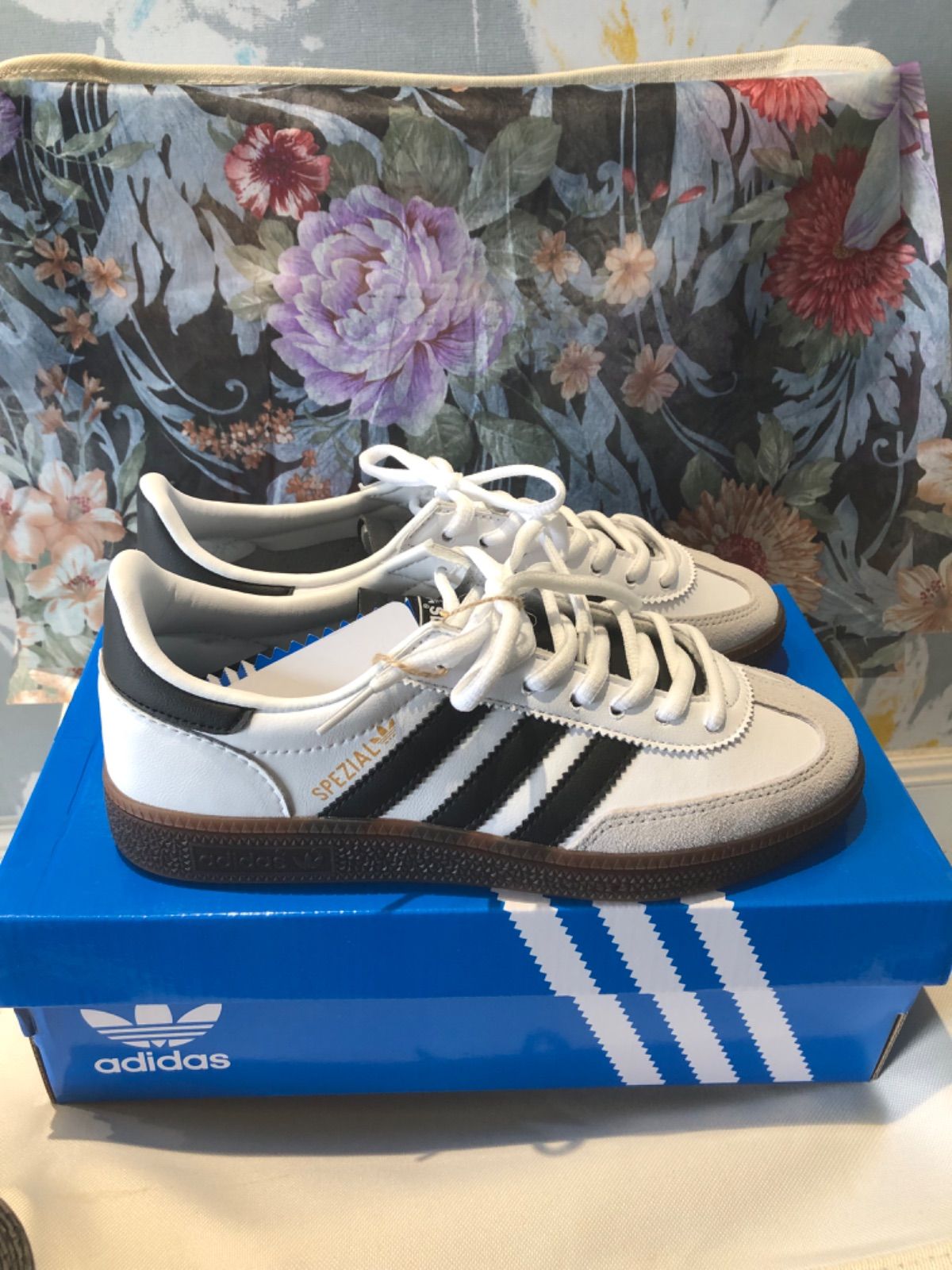 adidas HANDBALL SPEZIAL アディダス ハンドボール スペツィアル ホワイト