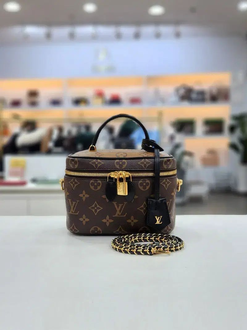 ルイヴィトン モノグラム ベニティ PM クロスバック 付き M45165