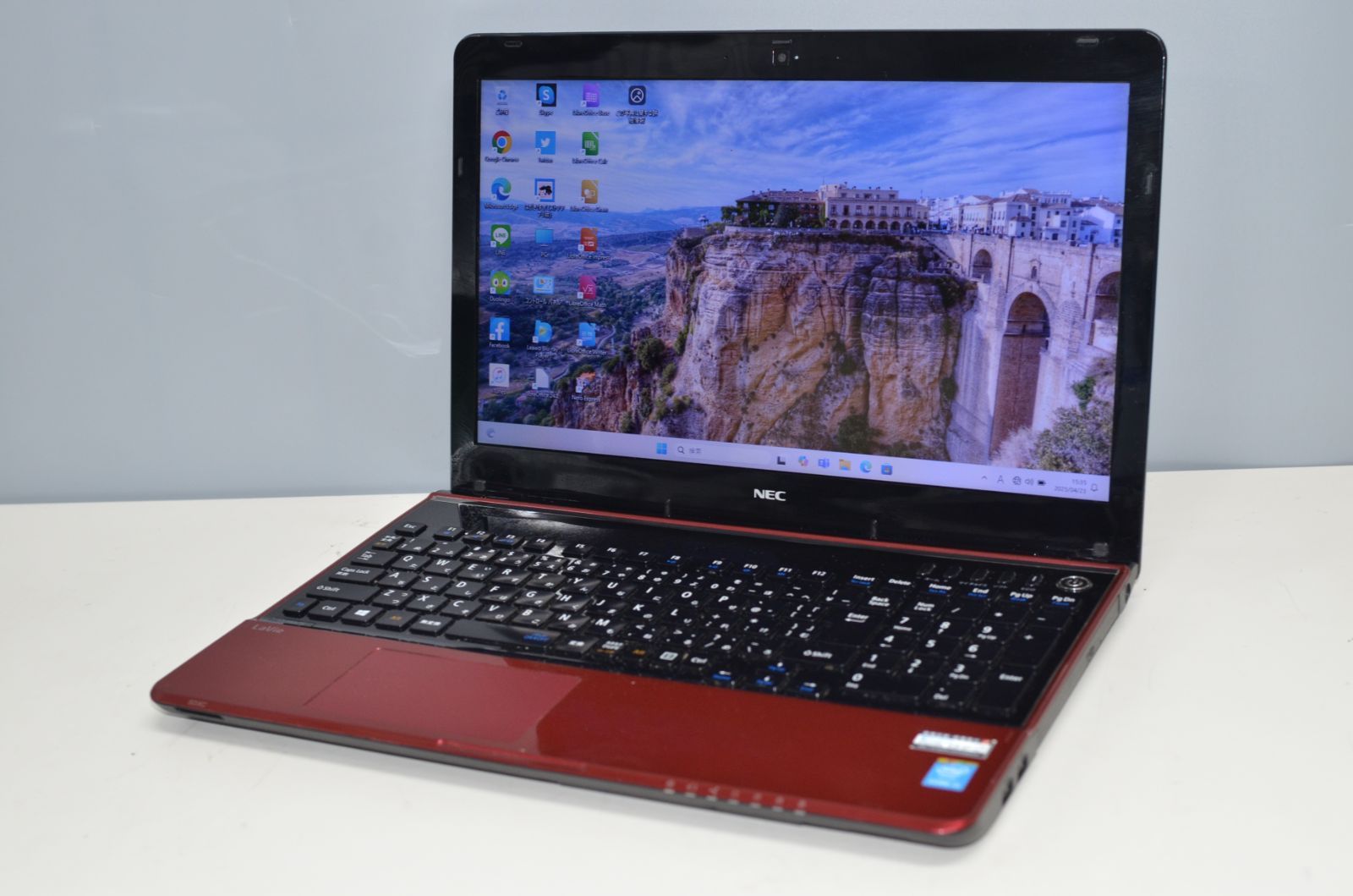中古ノートパソコン NEC LS350/S core i3-4000M 爆速SSD256GB メモリー 