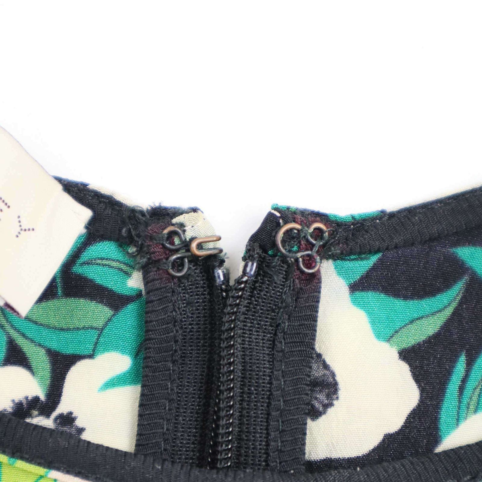 【美品】 ステラマッカートニー フロントローズフラワー刺繍デザイン カットソー ステラ マッカートニー人気バッグ「ファラベラ」にボタニカル