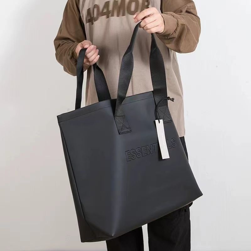 新品】FOG ESSENTIALS Tote Bag トートバッグ 数量限定 - メルカリ