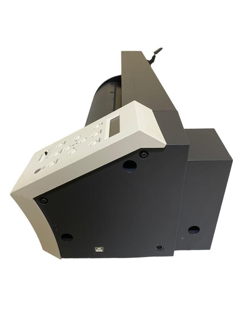 カッティングマシン