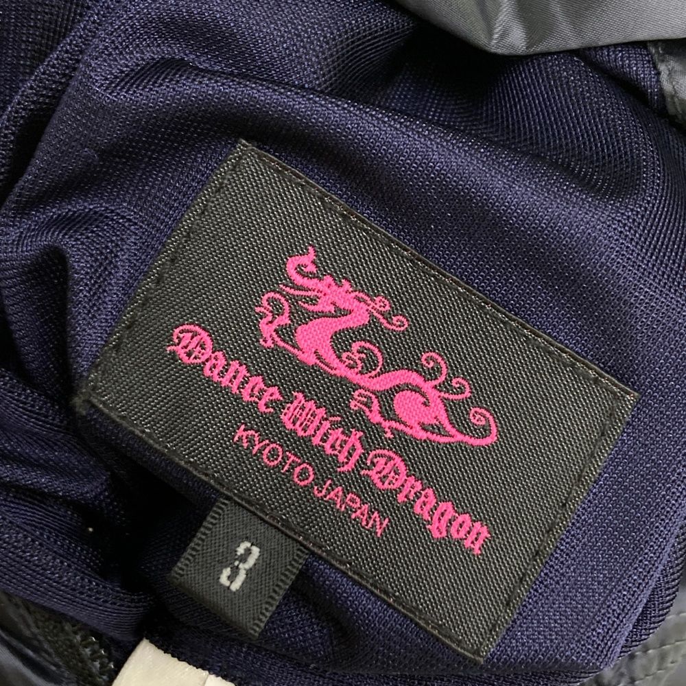 ダウンジップベスト