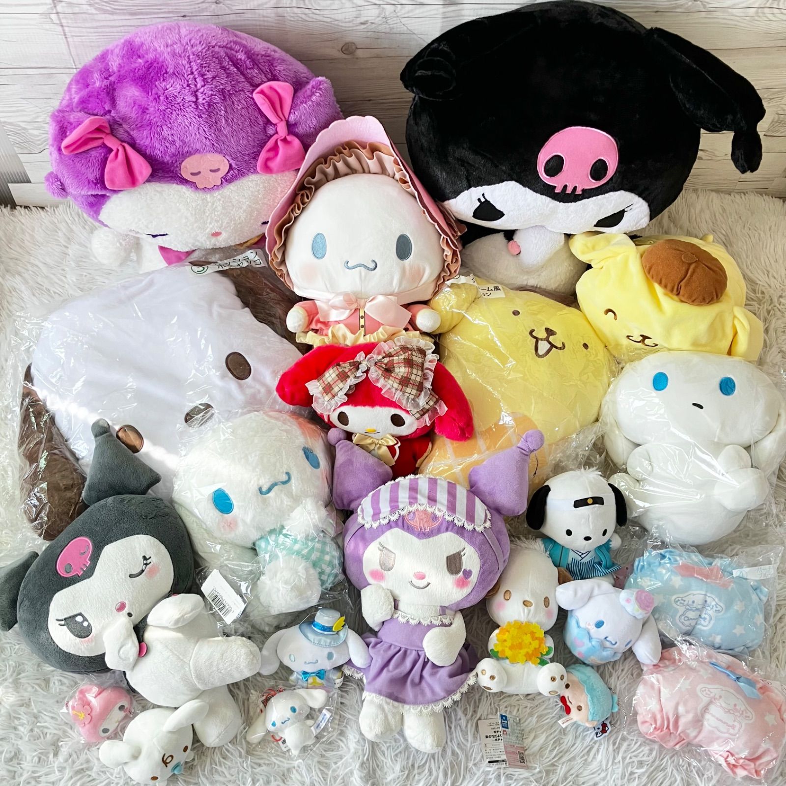 サンリオ大量！ ぬいぐるみ マスコット タグ付き まとめ売り ポムポムプリンほか サンリオ ぬいぐるみ 大量まとめ売り 未開封多数 新品未使用