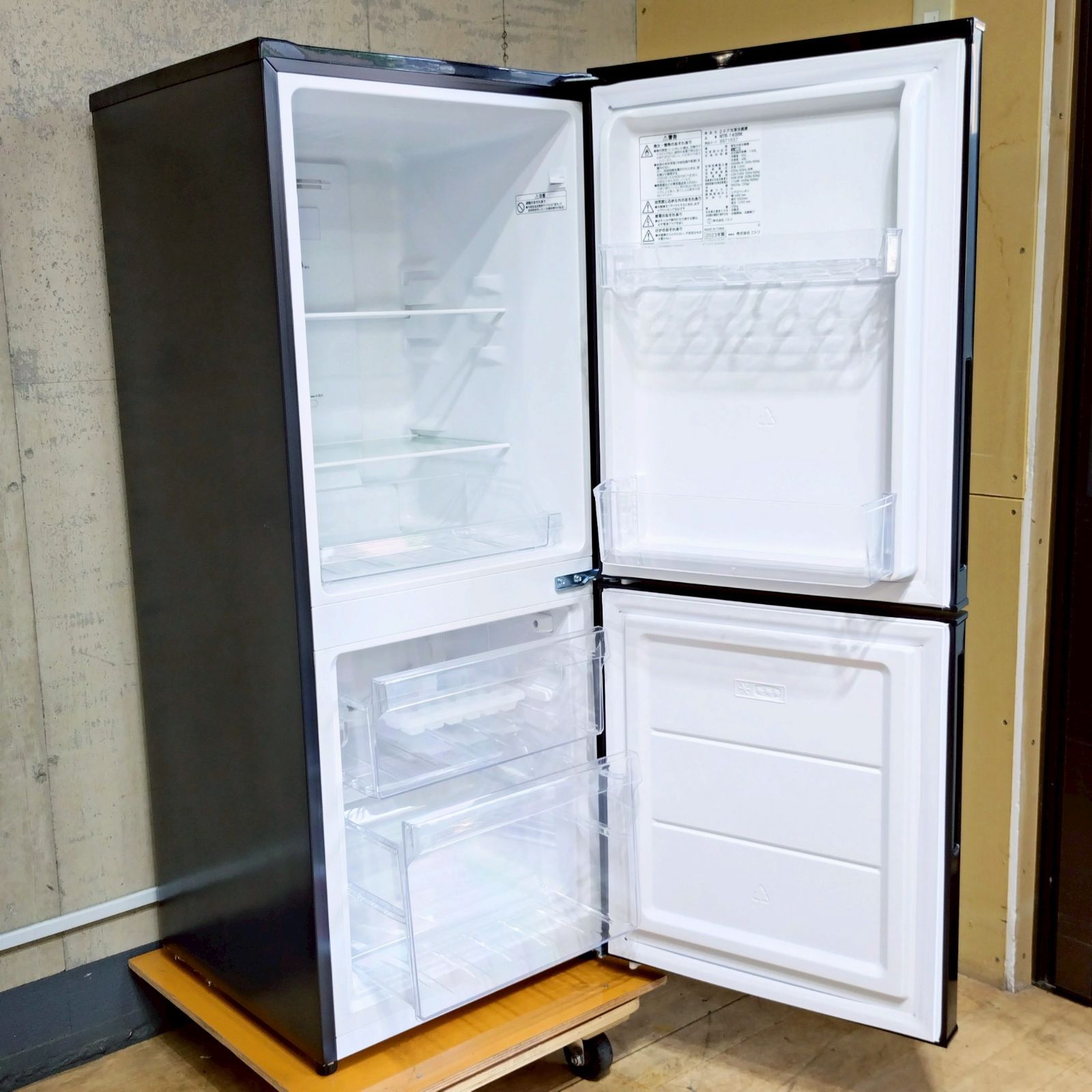 C9045 ニトリ 2ドア冷凍冷蔵庫 NTR-140BK 140L 2023年製 - メルカリ