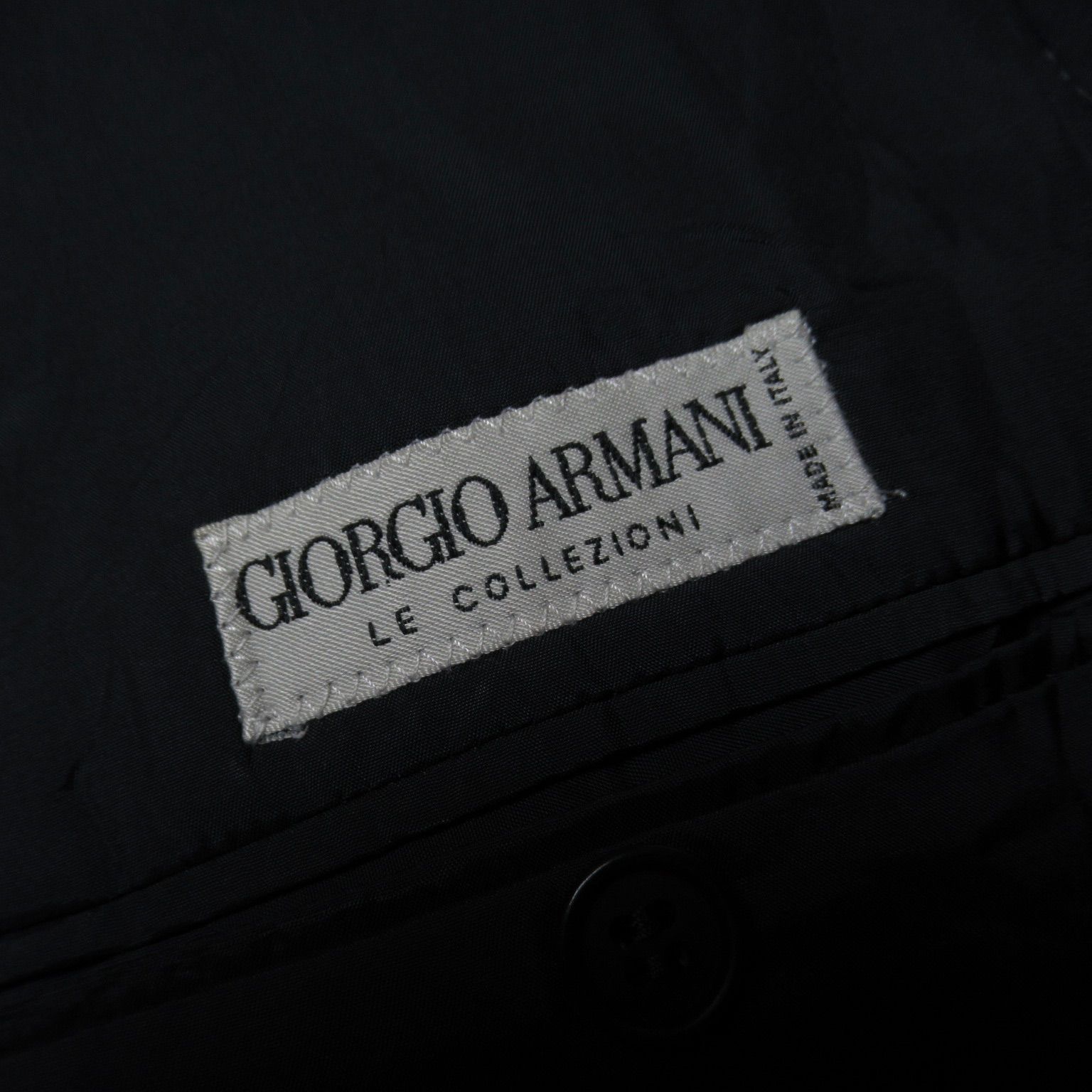 OneMall provides Mercari products: Giorgio Armani 90s Silk Wool Tailored  Blazer - Classic Elegance - OneMall