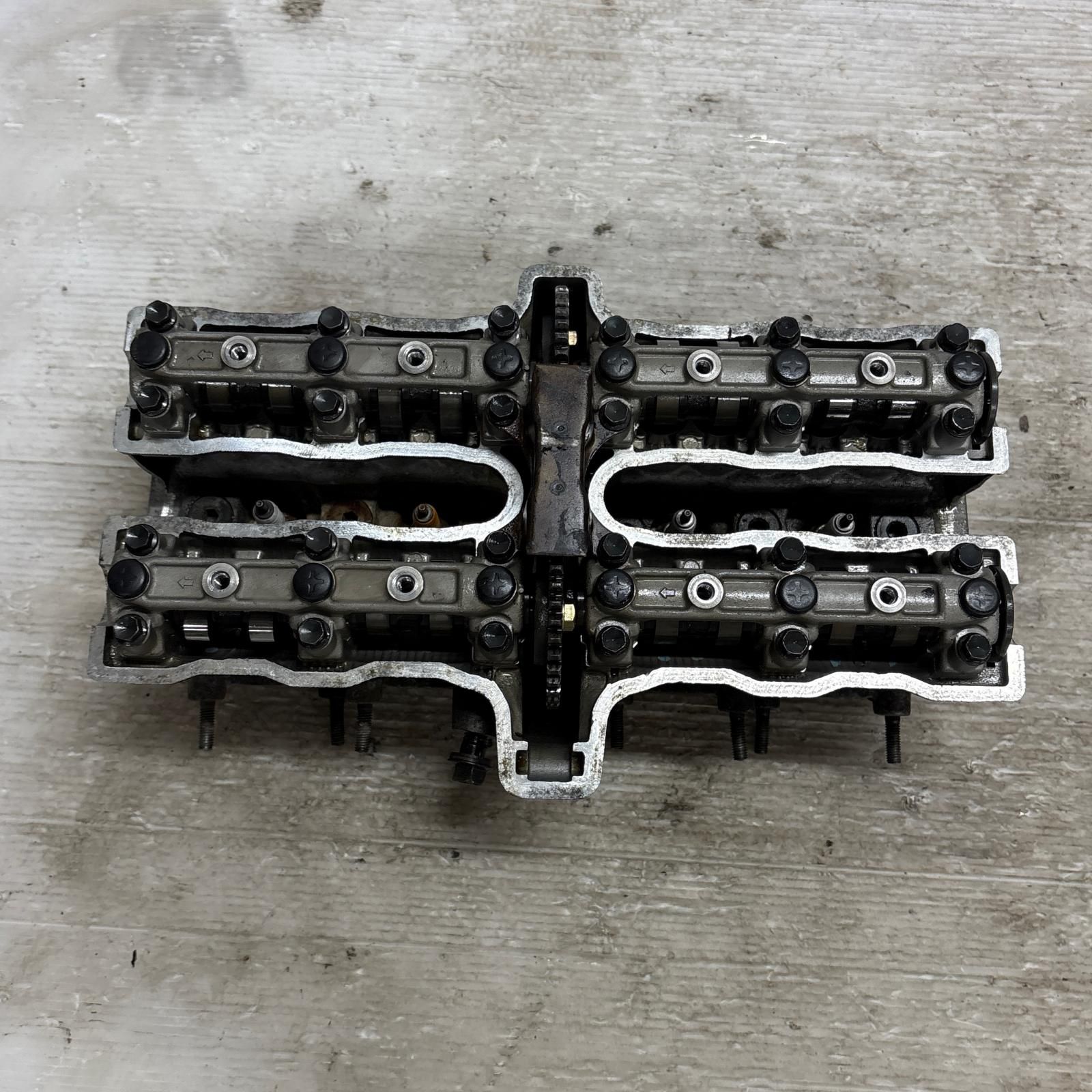 YAMAHA FZR250 2KR シリンダーヘッド ASSY ヤマハ