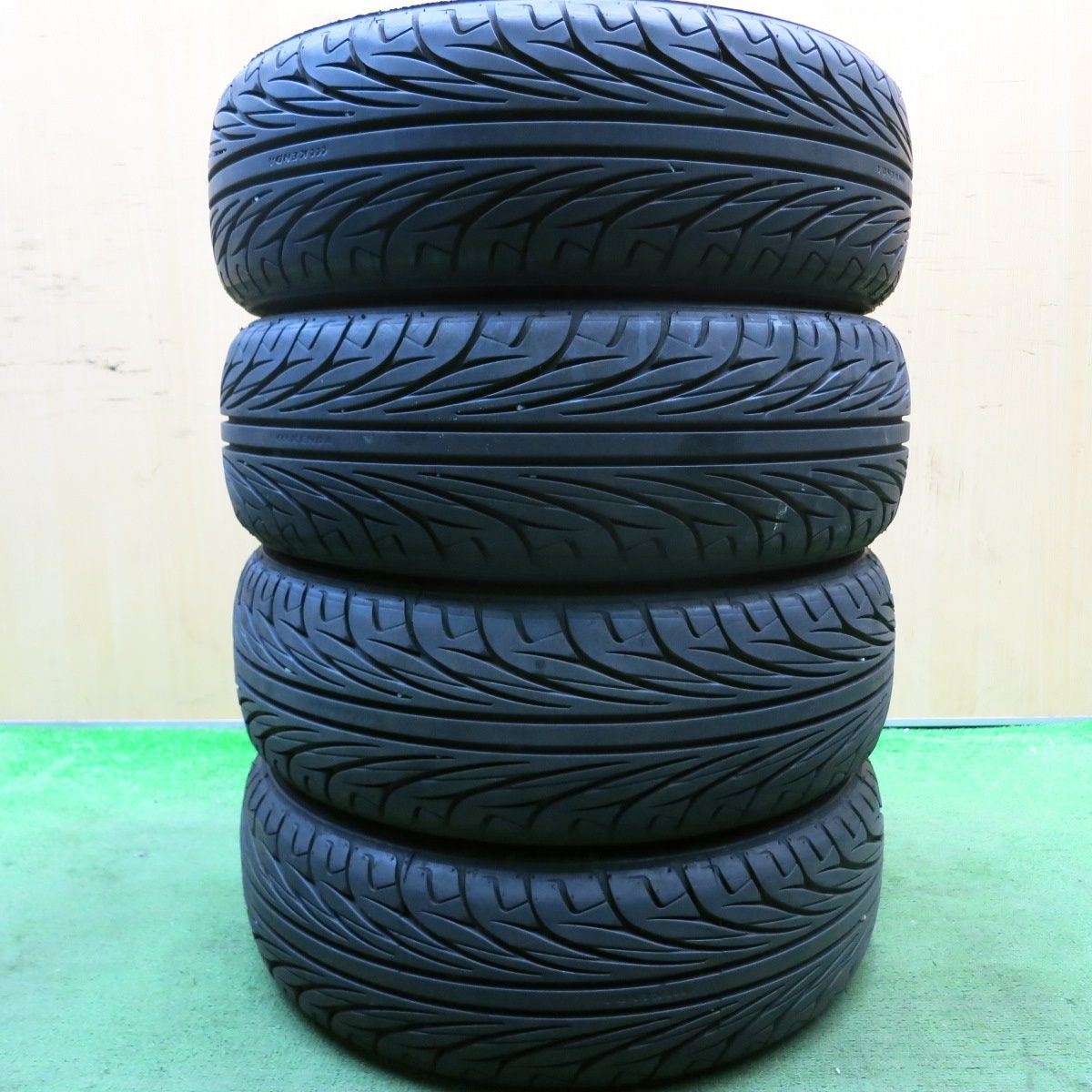 17年 バリ溝！キレイ！9.5分★プリウス 等 185/65R15 スタッドレス ブリヂストン ブリザック VRX INVERNO 15インチ PCD100/5H★