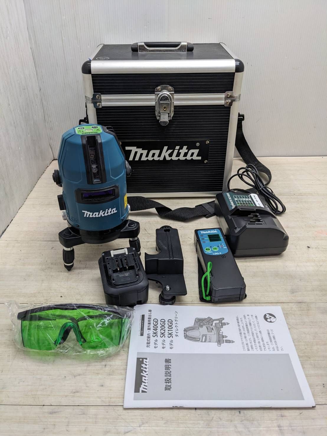 S98198 makita 墨出し器 おおがね ろく グリーンレーザー SK20GD