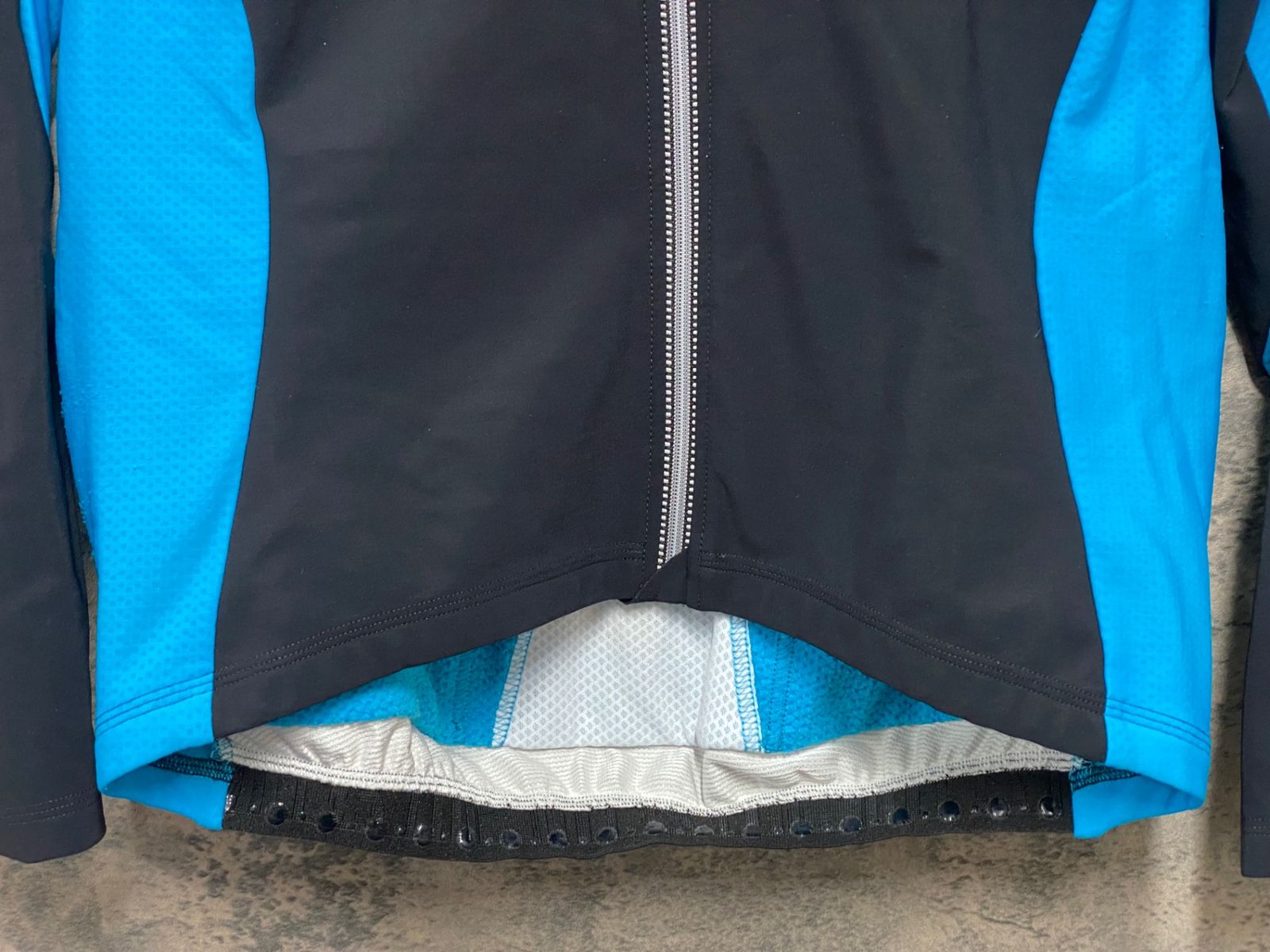 ASSOS iJ.haBu5 初冬用 サイクルジャージ 長袖 ジャケット アソス 完成度が高すぎて「修正するところがない」と言っちゃうほど