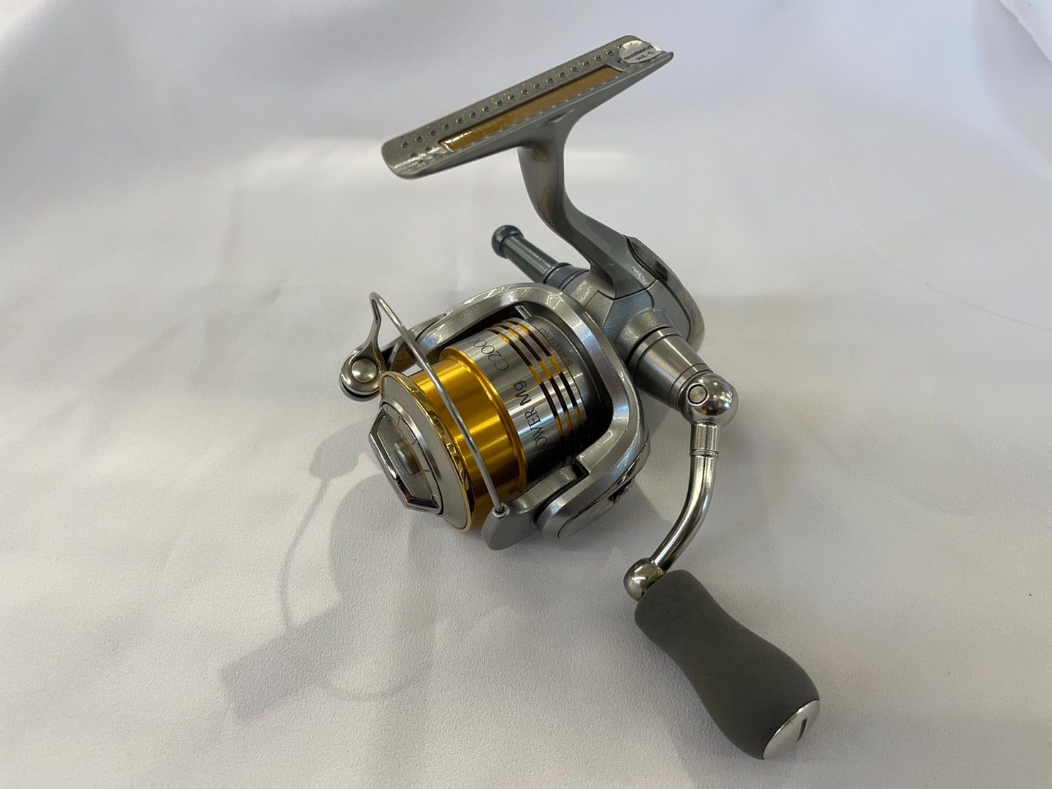 期間限定値下げ　シマノ　20 ツインパワー 2500s 最終値下げ シマノ ツインパワー 2500s SHIMANO 20ツインパワー 2500S